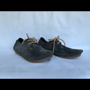 Clarks Artisan Gray Suede Primitive lace up loafer